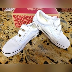 Vans Old Skool V - size 8.5 Mens/10.0 Womens